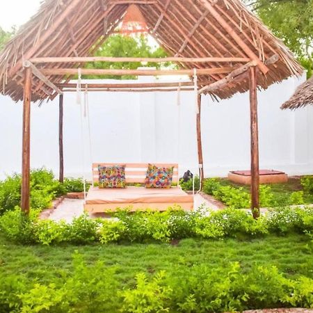 Tolo Tolo Resort Нунгви Экстерьер фото