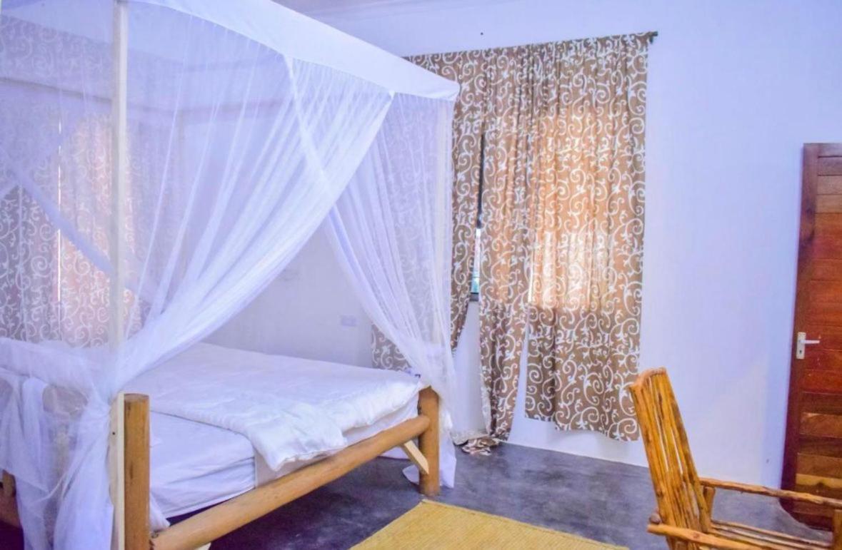 Tolo Tolo Resort Нунгви Экстерьер фото