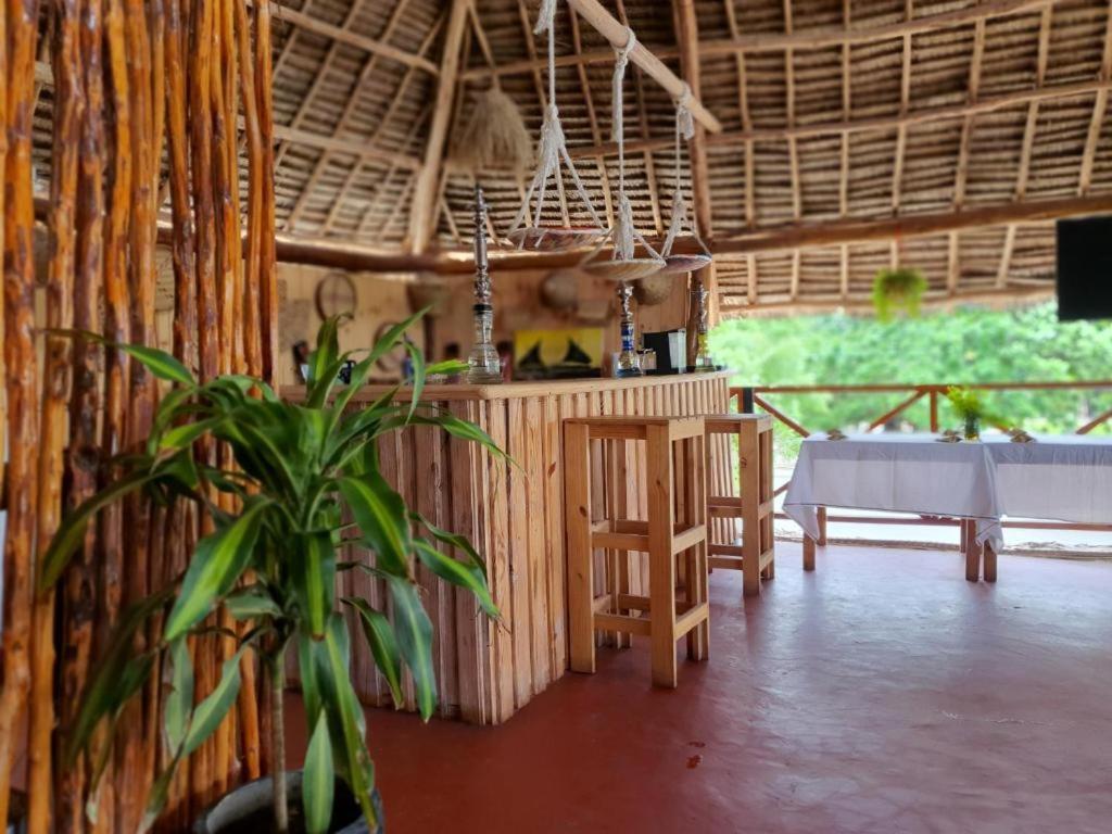 Tolo Tolo Resort Нунгви Экстерьер фото